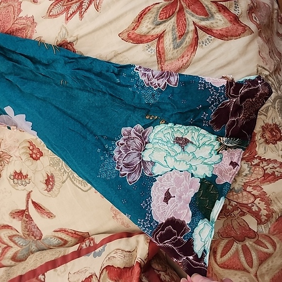 Rue 21 Floral Crop top - Picture 10 of 16